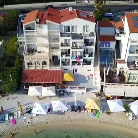 Sea Star Apartments פודסטראנה מראה חיצוני תמונה