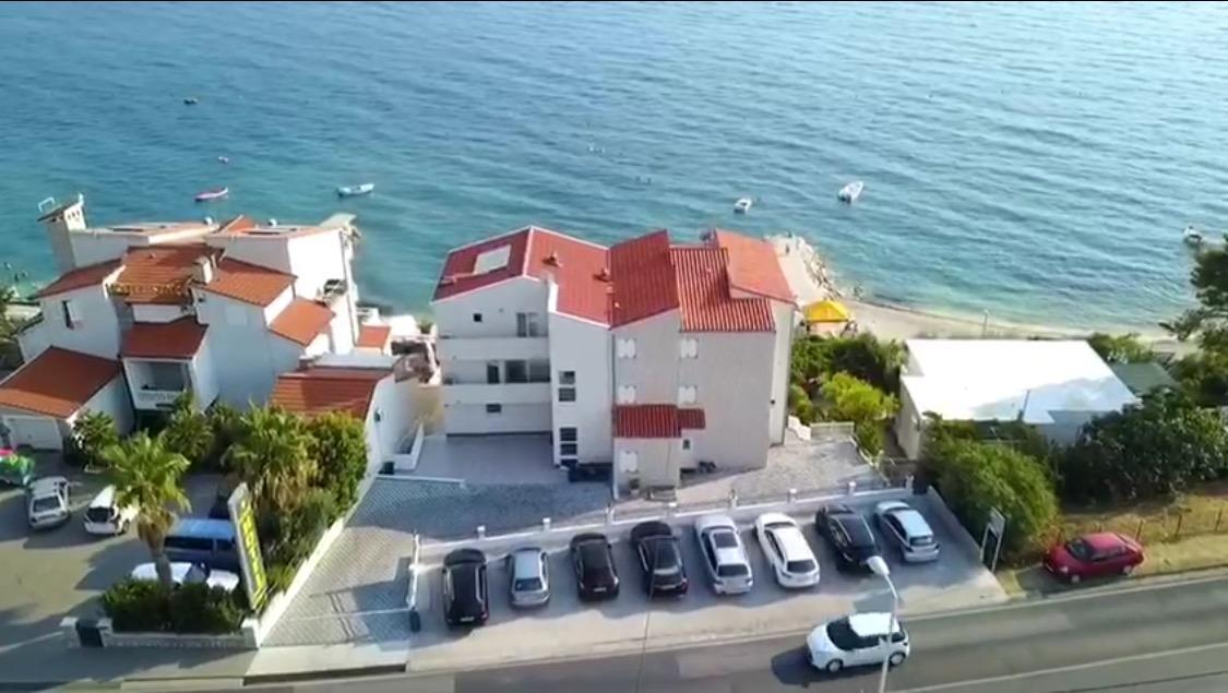 Sea Star Apartments פודסטראנה מראה חיצוני תמונה